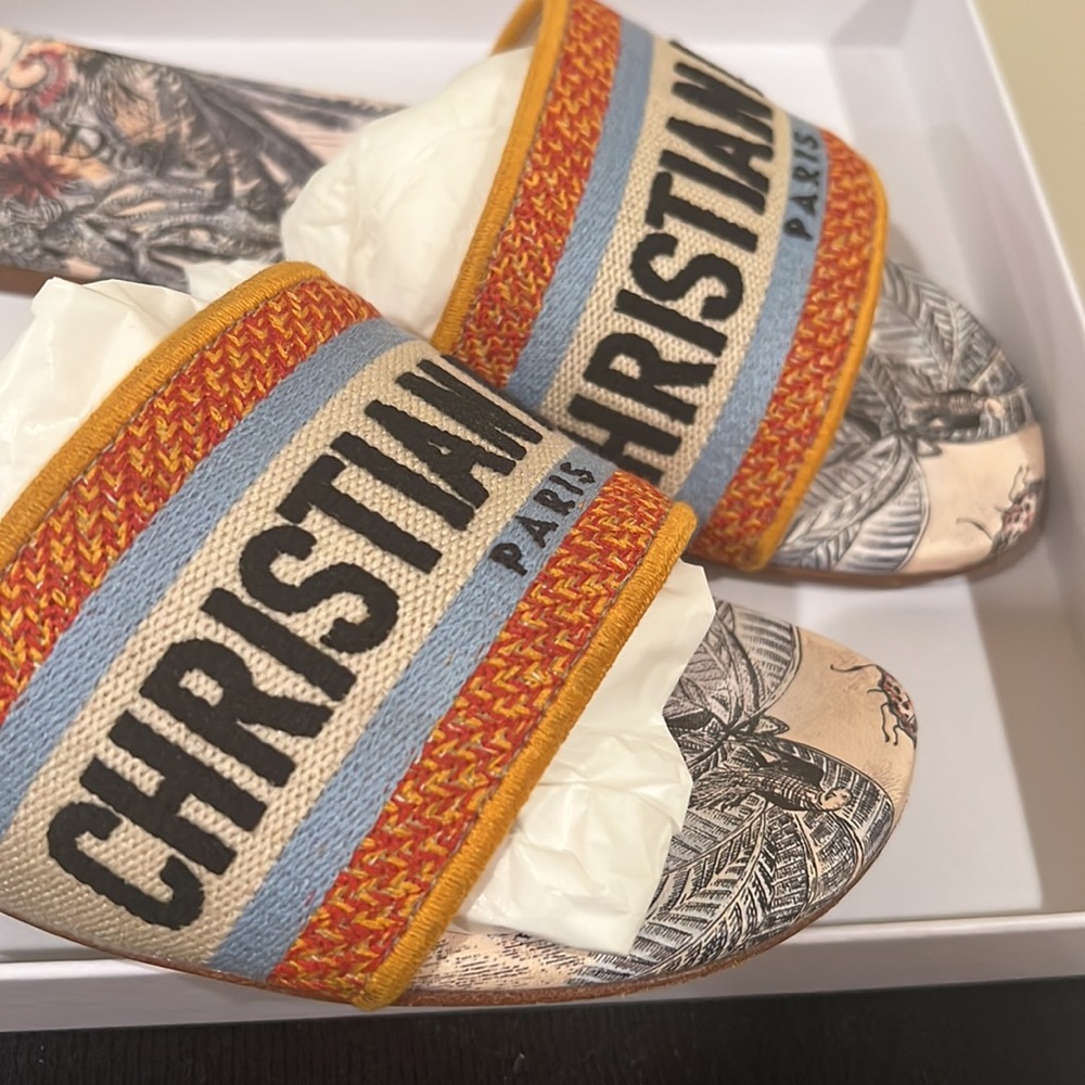 DWAY Christian Dior Sandals - Picture 7 of 9